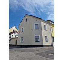 Haus zum miete - 927,00 EUR Kaltmiete, in Euskirchen (PLZ: 53881) Dom-Esch