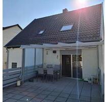 Schönes Wohlfühlhaus mit sep.Baugrundstück zu verkaufen - Homburg