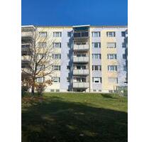 Großzügige 4,5-Zimmer-Wohnung (106 m²) mit Balkon - Neukieritzsch