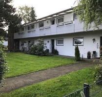 Möbel 'rein - gut is - diese 2-Zimmerwohnung im Burgstädtchen Krefeld Linn ist ab sofort zu haben