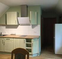 Dachgeschosszimmer - 400,00&nbsp;EUR Kaltmiete, ca.&nbsp; 28,00&nbsp;m&sup2; in Chemnitz (PLZ: 09113) Altendorf