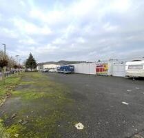 asphaltierte Grundstücksfläche * Stellplätze in Eisenach-Weststadt