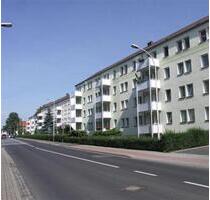 3-Raum Wohnung mit Südbalkon - 365,00 EUR Kaltmiete, ca.  58,69 m² in Zittau (PLZ: 02763)
