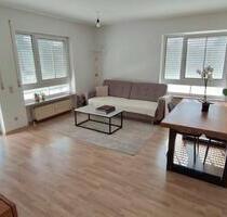 Sehr zentrale 2-Zimmer-Wohnung mit EBK, Balkon und TG-Stellplatz - Straubing