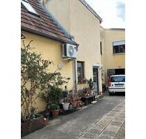 Zweifamilienhaus - 310.000,00 EUR Kaufpreis, ca.  216,00 m² in Lingenfeld (PLZ: 67360)