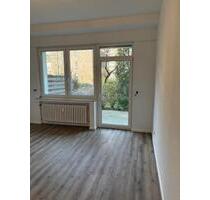 Kernsaniertes Appartment m. Terrasse, in zentr. Lage in Krefeld