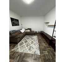 3-Zimmer Wohnung - 1.600,00 EUR Kaltmiete, ca.  85,00 m² in Karlsruhe (PLZ: 76133)