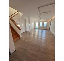 Frisch renovierte Doppelhaushälfte in 97424 zu vermieten - Schweinfurt Bellevue