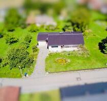 Ruhiges Wohnen im Grünen mit sehr großem Garten in Ihrlerstein