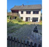 EFH mit ELWH und Garage, Baujahr 1972, renovierungsbedürftig - Adelsried