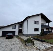 Vermiete große 5-Zimmer-Wohnung (ca. 130 m²) mit großem Balkon - Wallersdorf