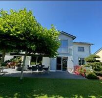 Einfamilienhaus in Adelsried - 2.000,00&nbsp;EUR Kaltmiete, ca.&nbsp; 199,00&nbsp;m&sup2; in Adelsried (PLZ: 86477)