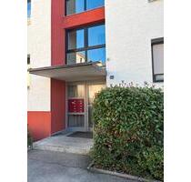 Helle 2-Zimmer-Wohnung mit Balkon und Einbauküche in Deggendorf