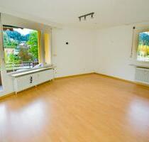 Barrierefreie 2-Zimmer Wohnung m. EBK + Balkon in Bad Liebenzell