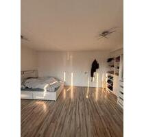 Wg Zimmer ab sofort - 550,00 EUR Kaltmiete, ca.  100,00 m² Wohnfläche in Berlin (PLZ: 13581) Spandau