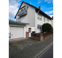 3 Zimmerwohnung mit Balkon, Gartenanteil und Garage. - Wertheim