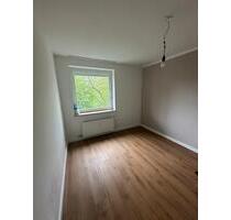 4-Zimmer-Wohnung FREI nähe LDW mit zwei Balkonen. - Bremen Neustadt