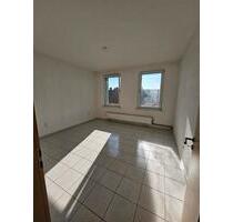 Geräumige 5-Zimmer-Wohnung - 1.150,00 EUR Kaltmiete, ca.  136,00 m² in Peine (PLZ: 31226) Südstadt