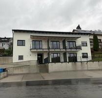 Erstbezug! Exklusive 3-Zimmer-Neubauwohnung mit hochwertiger Küche und Süd-Balkon - Tiefenbach