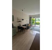 Ferienwohnung am See, mit Terrasse, Parkplatz & Seeblick - Reinfeld (Holstein)