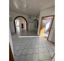 Freundliche 3-Zi-Whg mit Balkon & EBK in Laatzen – ab sofort frei