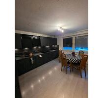 80m², Erdgeschoss, 2 Badezimmer + Luxus-Küche - Bochum Werne