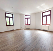 SCHLOßCHEMNITZ -- 2-R.-Whg. mit 60 m² EBK & Tageslichtbad frei !!