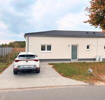 Moderne DHH (2023) mit Wärmepumpe & Gestaltungsspielraum - Heidesee