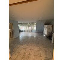 Großzügige 3-Zimmer-Dachgeschosswohnung mit Balkon & Wintergarten - Georgsmarienhütte