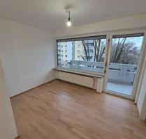 1-Zimmer Apartment mit Balkon, 3. OG in Oberschleißheim Provfrei!