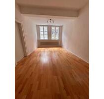 *RESERVIERT* Charmante 3-Zimmer-Altbauwohnung in bester Innenstadtlage - Coburg