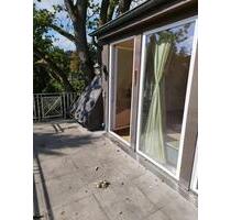 Helle 3- Zimmer Wohnung mit Dachterasse in Ahrensburg!