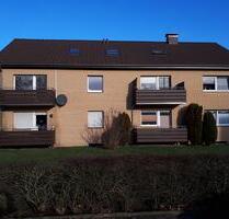 2 ZKBB mit Gäste-WC, Keller und 2 Garagen - Bad Salzuflen Biemsen-Ahmsen