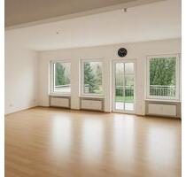 Erstbezug nach Sanierung - 3-Zimmer-Wohnung mit Balkon und Garten - Sulzbach am Main