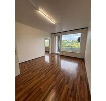 Helle 3-Zimmer-Wohnung mit Balkon und Weitblick - Pforzheim Weststadt