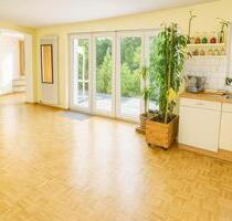 Top-Lage: 4-Zimmer-Wohnung mit großem Balkon - Haßfurt