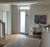 Eigentumswohnung in Rosdorf - 585.000,00 EUR Kaufpreis, ca.  169,00 m² in Rosdorf (PLZ: 37124)