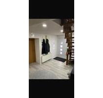 renoviertes Haus zur vermieten - 1.500,00&nbsp;EUR Kaltmiete, ca.&nbsp; 220,00&nbsp;m&sup2; in Ebsdorfergrund (PLZ: 35085)