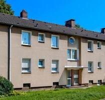 Ruhig gelegene 3-Zimmer-Wohnung mit großem Balkon und modernem Tageslicht-Duschbad - Duisburg Hamborn