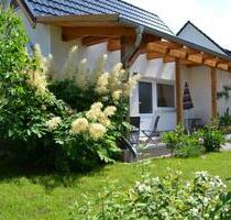 Nettis-Ferienhaus - 90,00 EUR Kaltmiete, in Bergen auf Rügen (PLZ: 18528)
