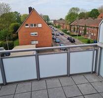 Dachgeschosswohnung mit Süd West Balkon - Oberhausen Biefang