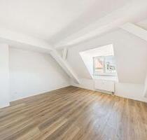 ❄️Neu! Frisch renovierte 2-Raum-Wohnung mit Tageslichtbad, moderne Einbauküche & Aufzug - Leipzig Südost