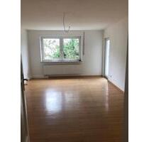 Wunderschöne Dreizimmerwohnung mit Balkon:frei ab 15.12. - Nürnberg Herrnhütte