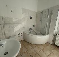 Wohnen am Nordpark. Schöne 2-Zi.-Wohnung mit Küche, Diele, Wannenbad mit Fenster & Sonnen Balkon. - Wuppertal Sedansberg