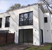 MODERNE TOP DHH ZU VERMIETEN - 2.600,00 EUR Kaltmiete, ca.  140,00 m² in Potsdam (PLZ: 14467) Berliner Vorstadt