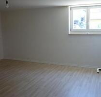 Souterrainwohnung - NeukirchenRiedering - Studentenwohnung