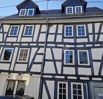 Zweifamilienhaus in Montabaur - 128.600,00 EUR Kaufpreis, in Montabaur (PLZ: 56410)