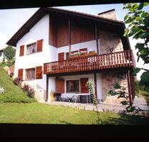 3Zimmer,Küche,Diele und Bad mit Dusche und Wanne und großem Balko - Rosenthal