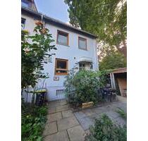 Reihenendhaus in Bremen-Kattenesch mit großem Garten