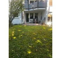 Ruhige 3-Zi.-Wohnung mit Gartenanteil und Tiefgarage – ab Okt. - Vaihingen an der Enz